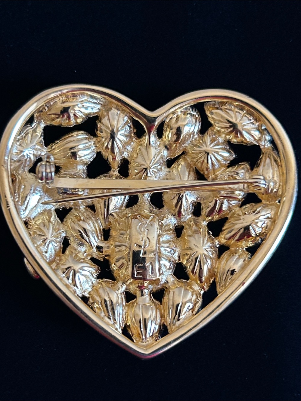 YSL Vintage 80’s Glamour Aphrodite Gold Plated Heart Multi-Color Crystal Brooch. - Picture 2 of 7